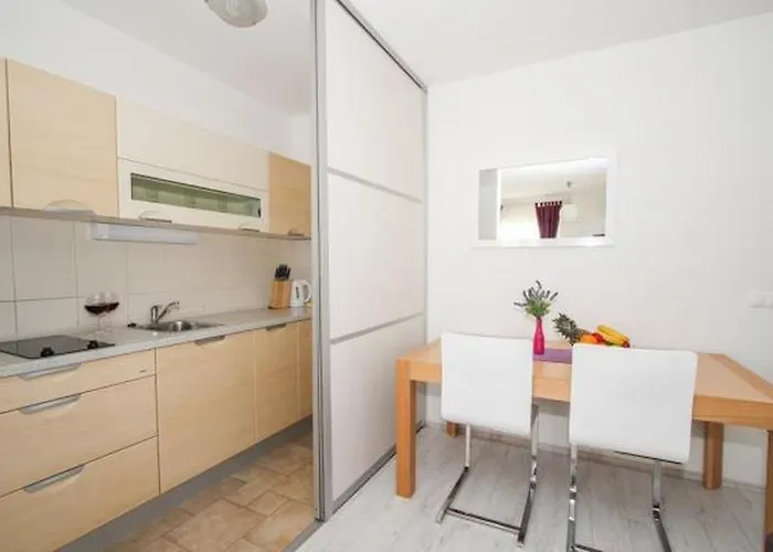 In Okrug Gornji With Terrace, Air Conditioning, Wifi, Washing Machine 5051-1 *