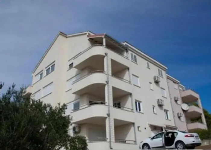 Appartement In Okrug Gornji With Terrace, Air Conditioning, Wifi, Washing Machine 5051-1