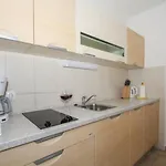 아파트 In Okrug Gornji With Terrace, Air Conditioning, Wifi, Washing Machine 5051-1 트로기르