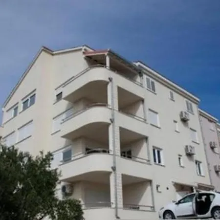 아파트 In Okrug Gornji With Terrace, Air Conditioning, Wifi, Washing Machine 5051-1